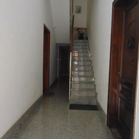 Lägenhet Ravagnese House